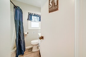 Conneaut Lake Apartment < 1 Mi to Waterfront!