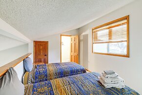 Cozy Flagstaff Retreat w/ Balcony & Mtn View!