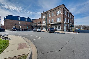 Downtown Mocksville Apartment - Walk to Shops!