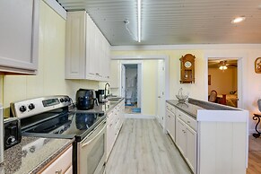 Alabama Lakefront Getaway w/ Kayaks & Patio