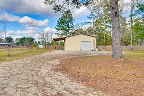 Alabama Lakefront Getaway w/ Kayaks & Patio