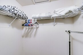 Port Charlotte Home w/ Screened Pool Near Golf!