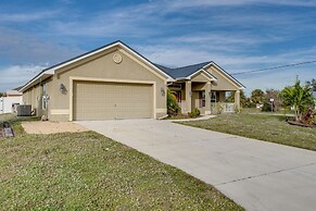 Port Charlotte Home w/ Screened Pool Near Golf!