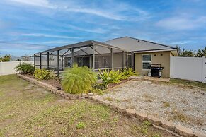 Port Charlotte Home w/ Screened Pool Near Golf!