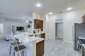 Port Charlotte Home w/ Screened Pool Near Golf!