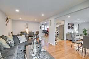 Country Club Hills Home: Walk to Rec Center!