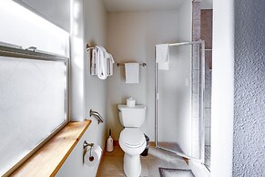 Angel Fire Townhome w/ Hot Tub: 2 Mi to Ski Resort