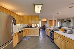 Spacious Townhome Near Main St & Lake Dillon!