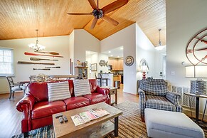 Hike & Boat: Cozy Bear Lake Cottage!