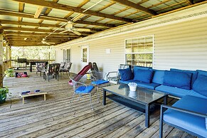 Lake Livingston Home w/ Dock & Deck!