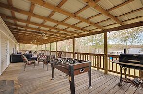 Lake Livingston Home w/ Dock & Deck!