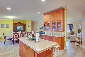 Lake Livingston Home w/ Dock & Deck!