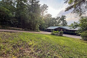 Lake Livingston Home w/ Dock & Deck!