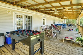 Lake Livingston Home w/ Dock & Deck!