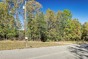 Lake Livingston Home w/ Dock & Deck!