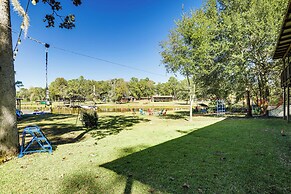 Lake Livingston Home w/ Dock & Deck!