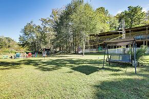 Lake Livingston Home w/ Dock & Deck!