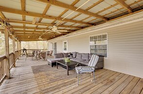 Lake Livingston Home w/ Dock & Deck!