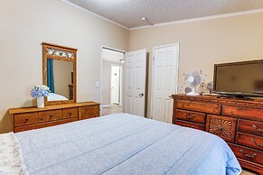 Lake Livingston Home w/ Dock & Deck!