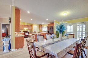 Lake Livingston Home w/ Dock & Deck!