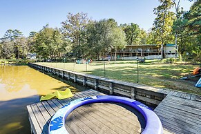 Lake Livingston Home w/ Dock & Deck!