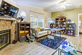 Lake Livingston Home w/ Dock & Deck!