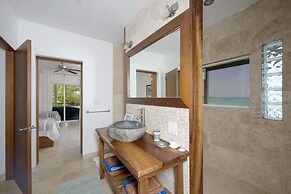 Touch Of Class Estate 5 Bedroom Estate