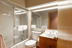 Potato Patch 3 Bedroom Townhouse by RedAwning