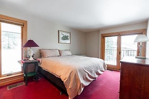 Potato Patch 3 Bedroom Townhouse by RedAwning