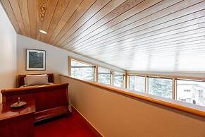 Potato Patch 3 Bedroom Townhouse by RedAwning