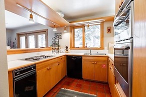 Potato Patch 3 Bedroom Townhouse by RedAwning