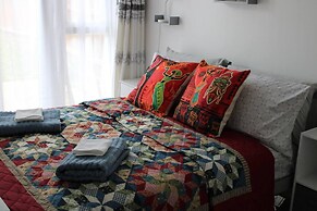 Stunning 2-bed Ground Floor Apartment in Romford