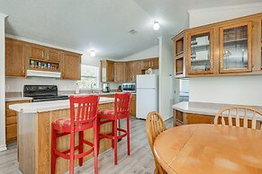 4 Mi to State Park: Peaceful Rockport Home w/ Yard