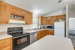 4 Mi to State Park: Peaceful Rockport Home w/ Yard