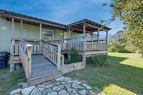 4 Mi to State Park: Peaceful Rockport Home w/ Yard