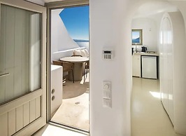 Holiday villa in Oía Greece