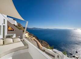 Holiday villa in Oía Greece