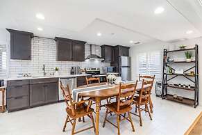 Quaint Homeaway Near Trails and ski Resorts