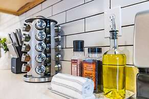 Quaint Homeaway Near Trails and ski Resorts