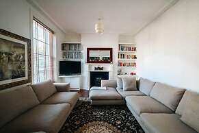 Stylish 2 Bedroom Flat in Camden Town