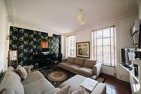 Stylish 2 Bedroom Flat in Camden Town