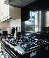 Stylish 2 Bedroom Flat in Camden Town