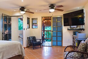 Deluxe Private Villa with Pool