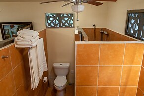 Deluxe Private Villa with Pool