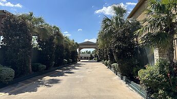 Palace Inn I-45 & Bellfort