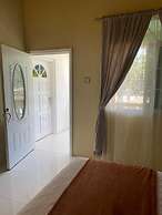 RUNTINGS HIDEAWAY STAY NOMPREL ROAD NEGRIL