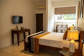 Neevana Hotel Hikkaduwa