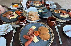 Neevana Hotel Hikkaduwa