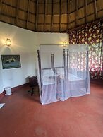 Cwmbale Eco-Tourist Lodge
