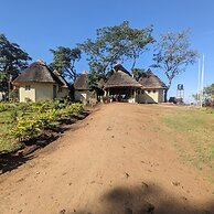 Cwmbale Eco-Tourist Lodge